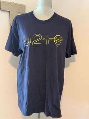 U2 Vintage 2015 Innocence + Experience Tour Cotton Tour Short Sleeve Size L Blue